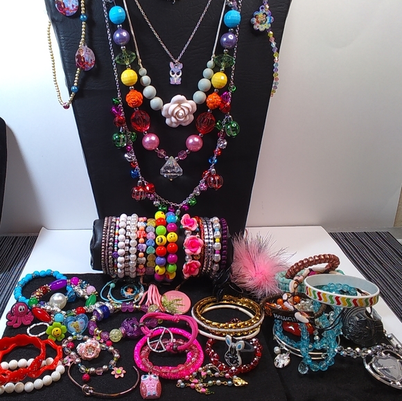 Children's Jewelry Lot/Bundle - for ages up to teen - Picture 3 of 9